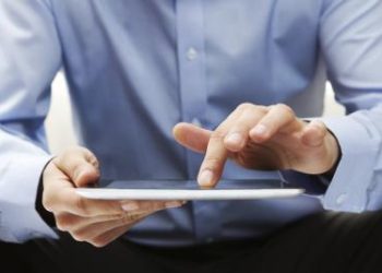 Council shines light on year round support to help get digitally connected for less