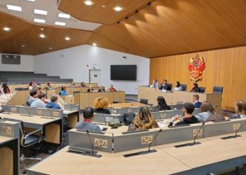 Youth put politicians in the hot seat at Parliament Week event